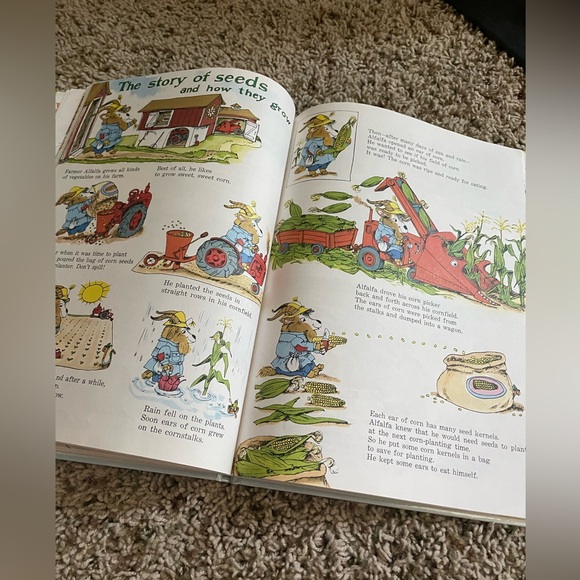 Richard Scarry's What Do People Do All Day? Bundle of 3 Hardcover Books - Picture 3 of 11